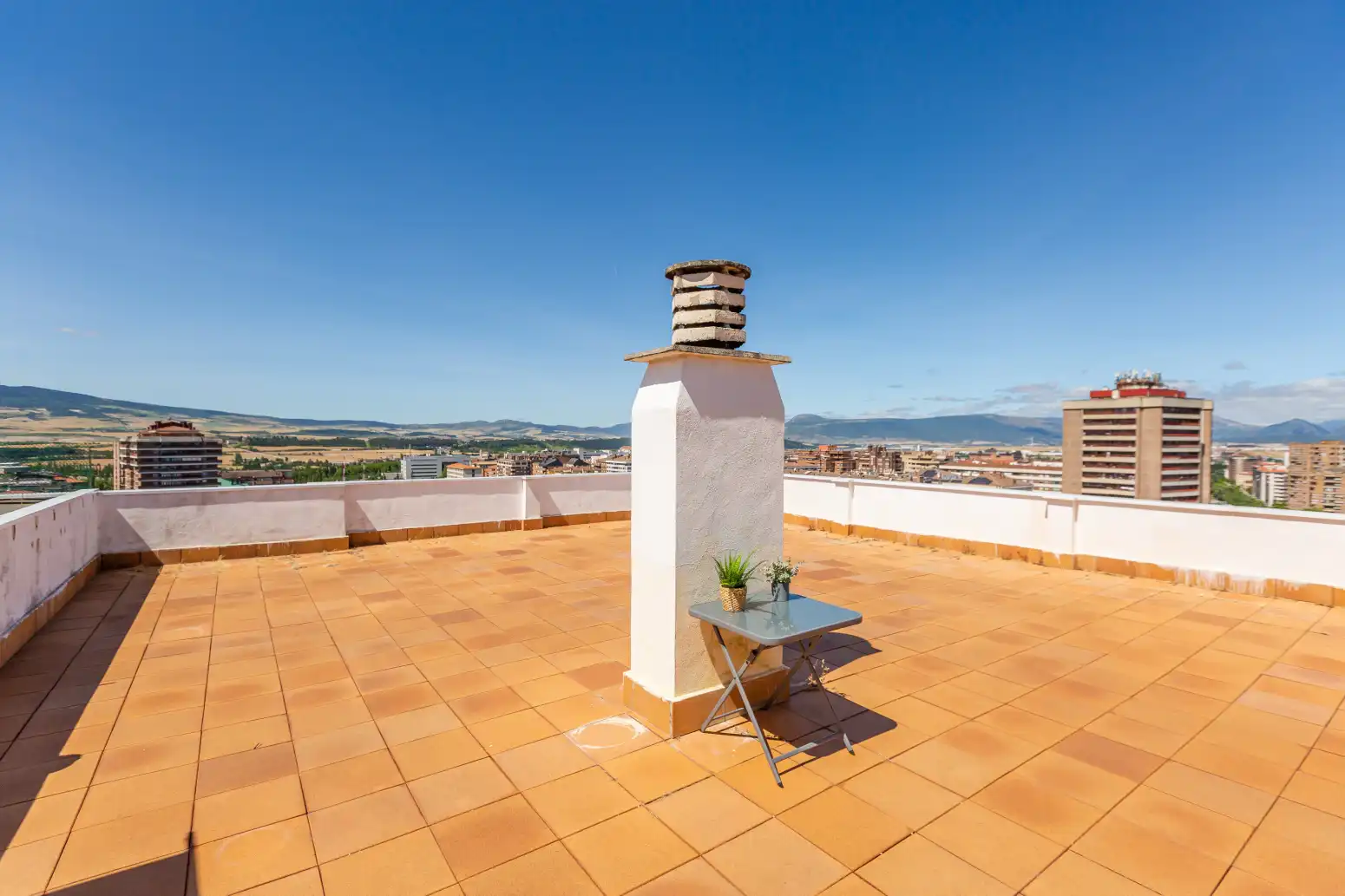 Terraza de Ático en venta en  Pamplona / Iruña con Parquet y Terraza
