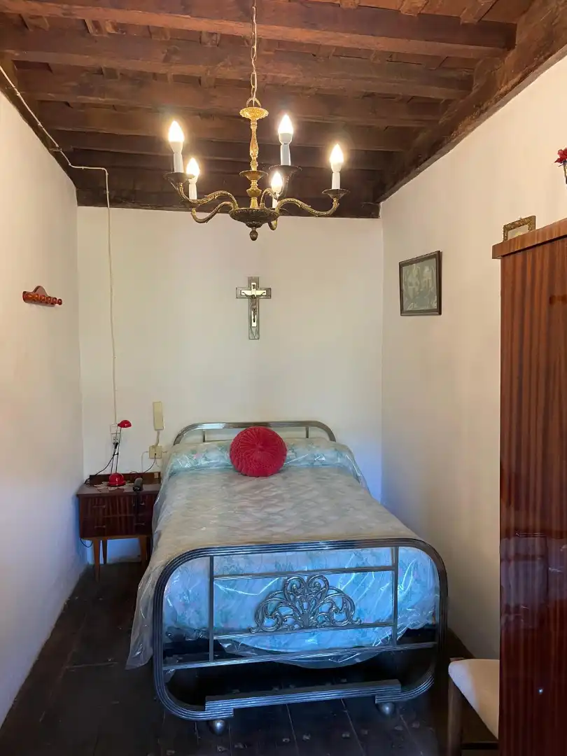 Habitación de Casa adosada en venta en Polaciones con Amueblado, TV y Balcón
