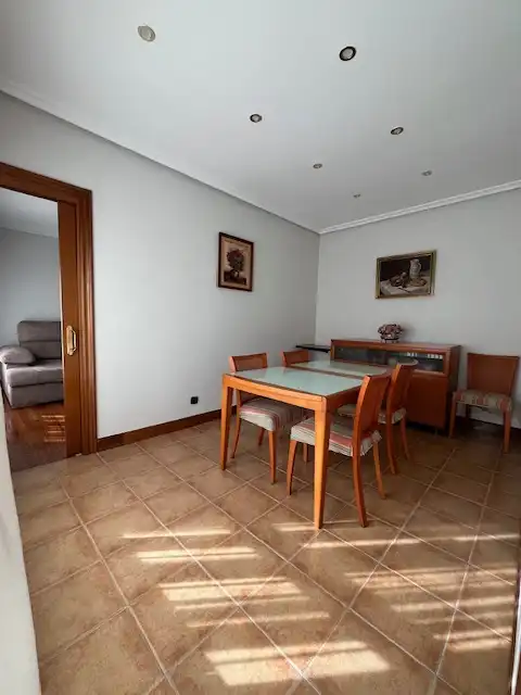Comedor de Piso en venta en Santurtzi  con Calefacción, Amueblado y Balcón