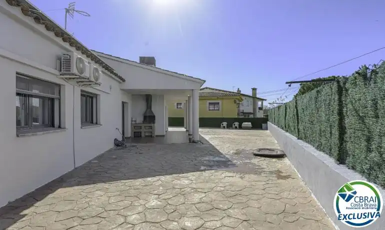 Villa mit Pool zum Verkauf in Carrer Canigó, imagen 34