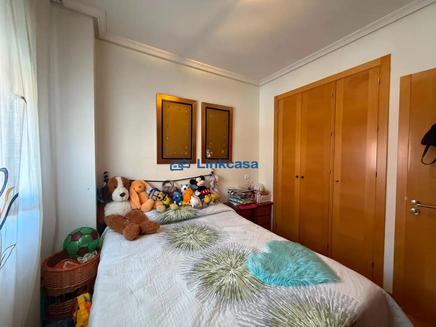 Piso en venta en Madrid con Calefacción, Trastero y Piscina comunitaria