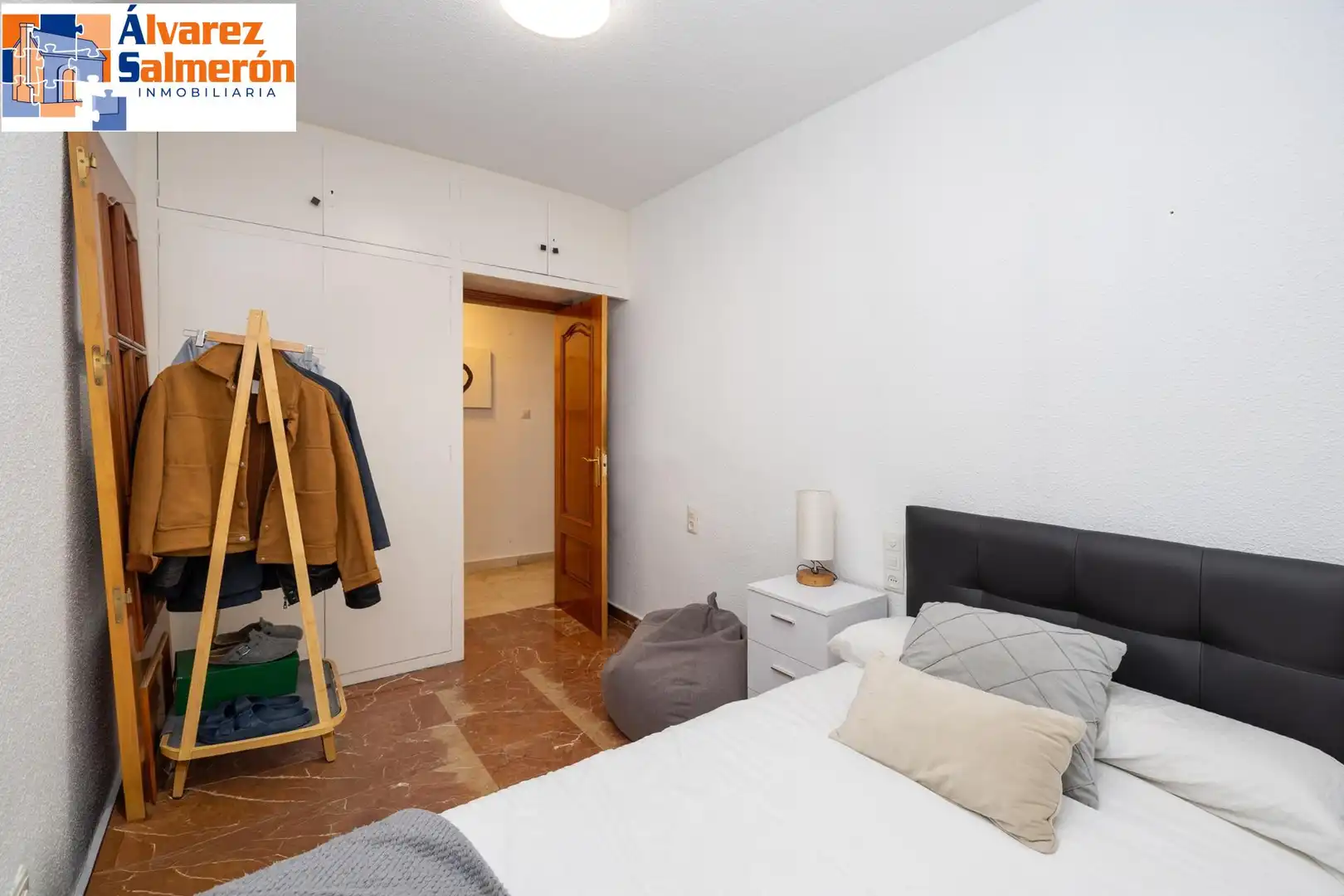 Bedroom of Flat for sale in Ronda