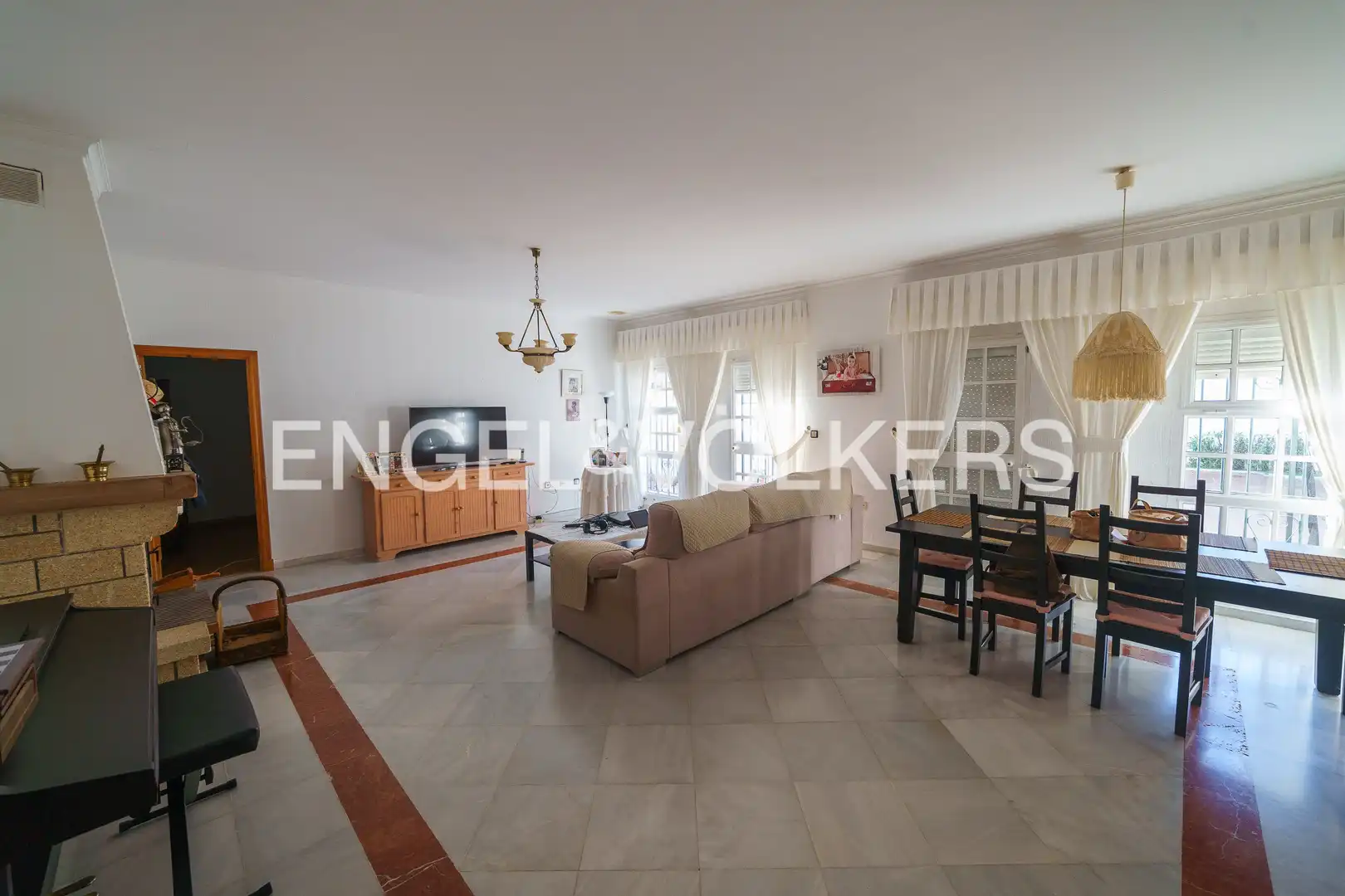 Living room of Houses for sale in Puerto Real  with Heating, Private garden and Terrace