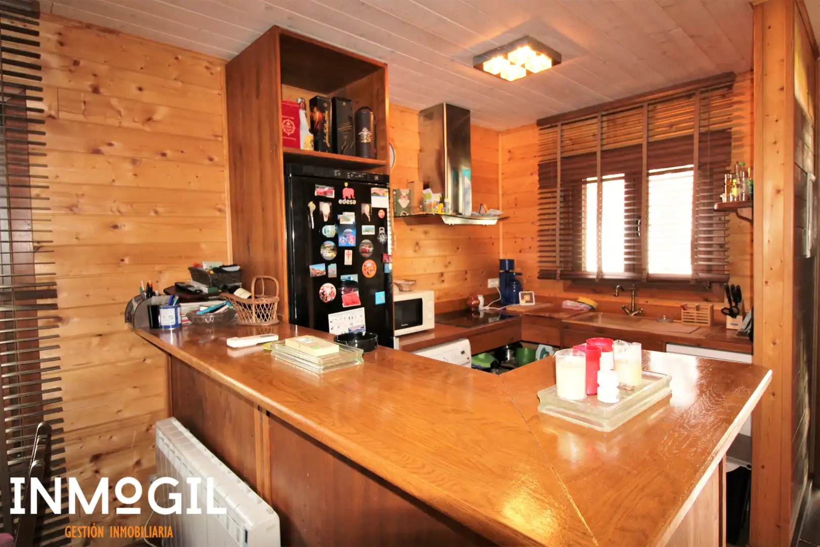 Detached house with pool for sale in Calle del Valle de Toranzo, imagen 3