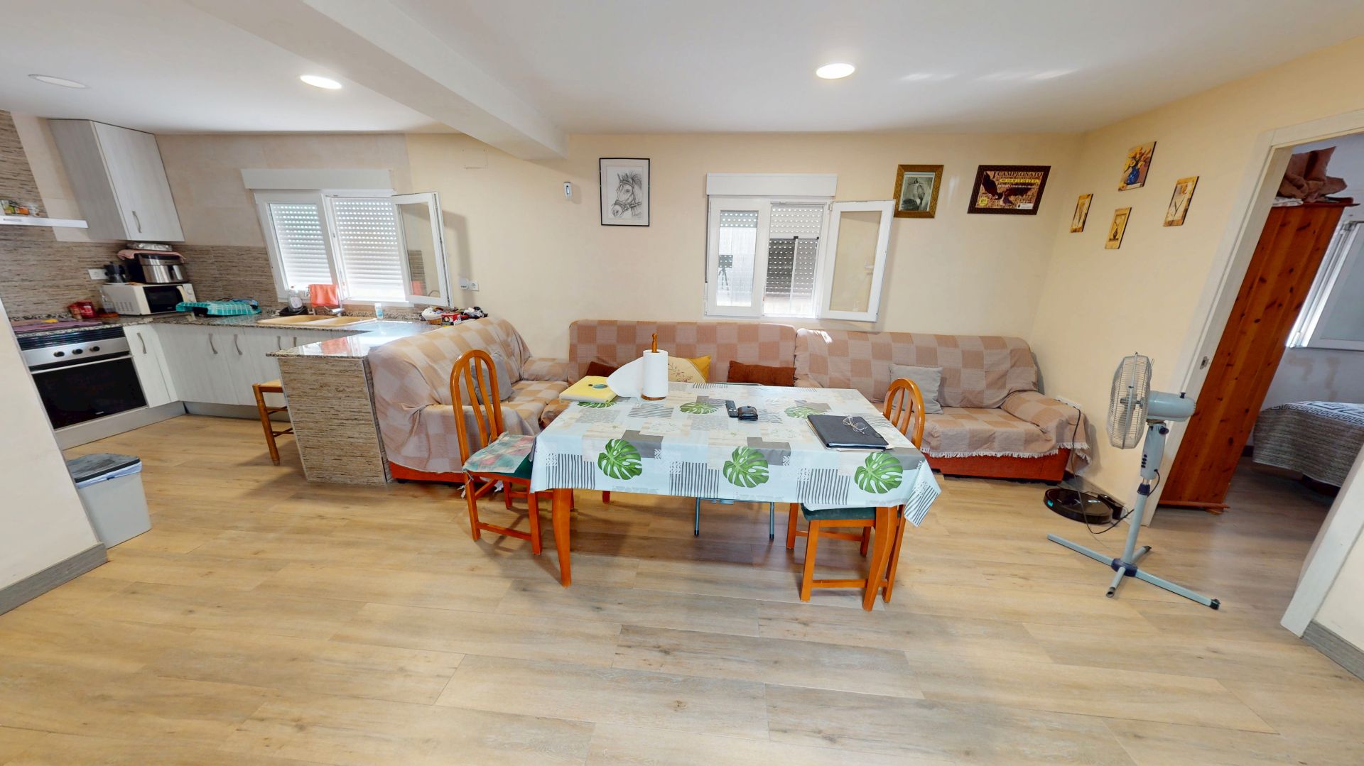 Sala d'estar de Casa o xalet en venda en Mutxamel amb Aire condicionat, Jardí privat i Terrassa