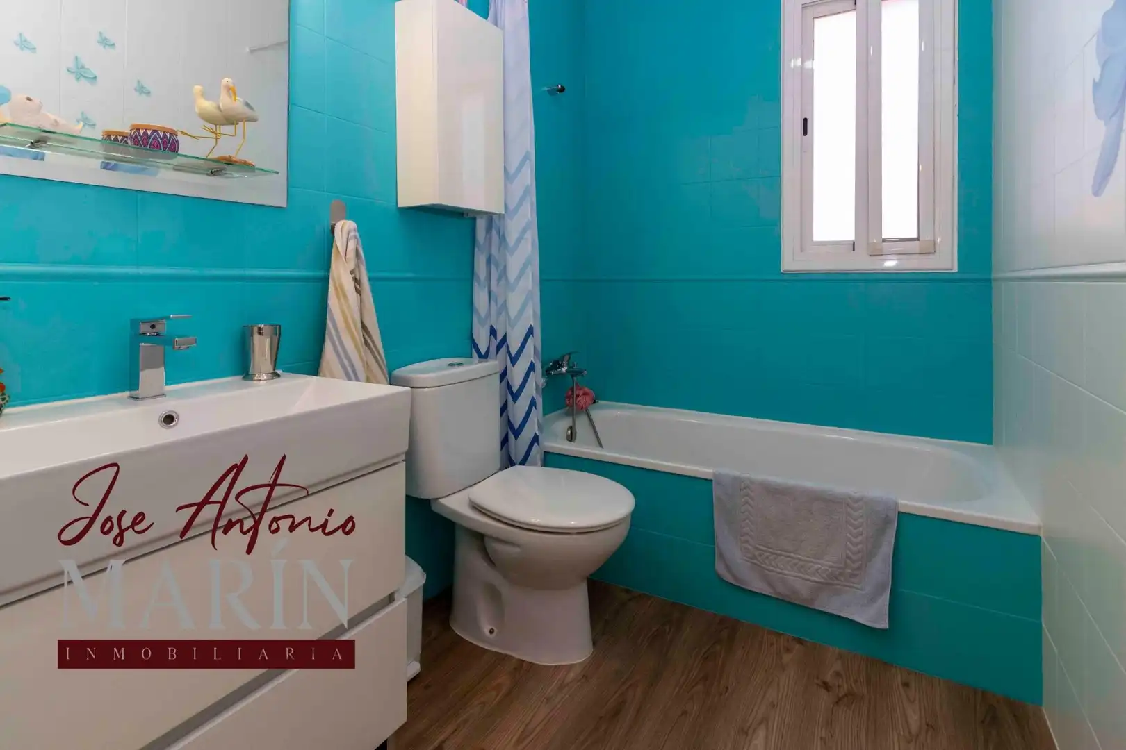 Baño de Casa adosada en venta en Badajoz con Aire acondicionado, Calefacción y Trastero