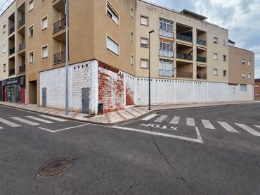 Local comercial en venta en Villanueva 105