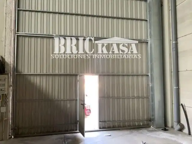 Industrial buildings for sale in Cáceres