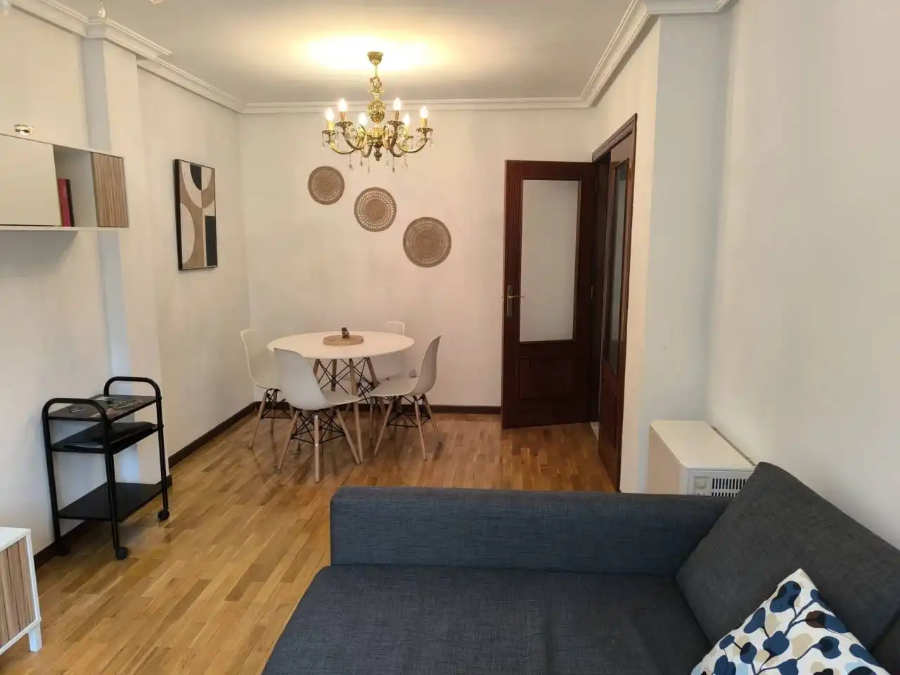 Living room of Flat for rent in Aller  with Heating, Parquet flooring and Furnished
