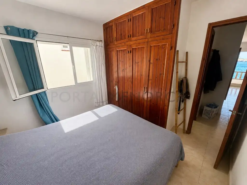 Dormitori de Apartament en venda en Sant Lluís amb Aire condicionat, Terrassa i Balcó
