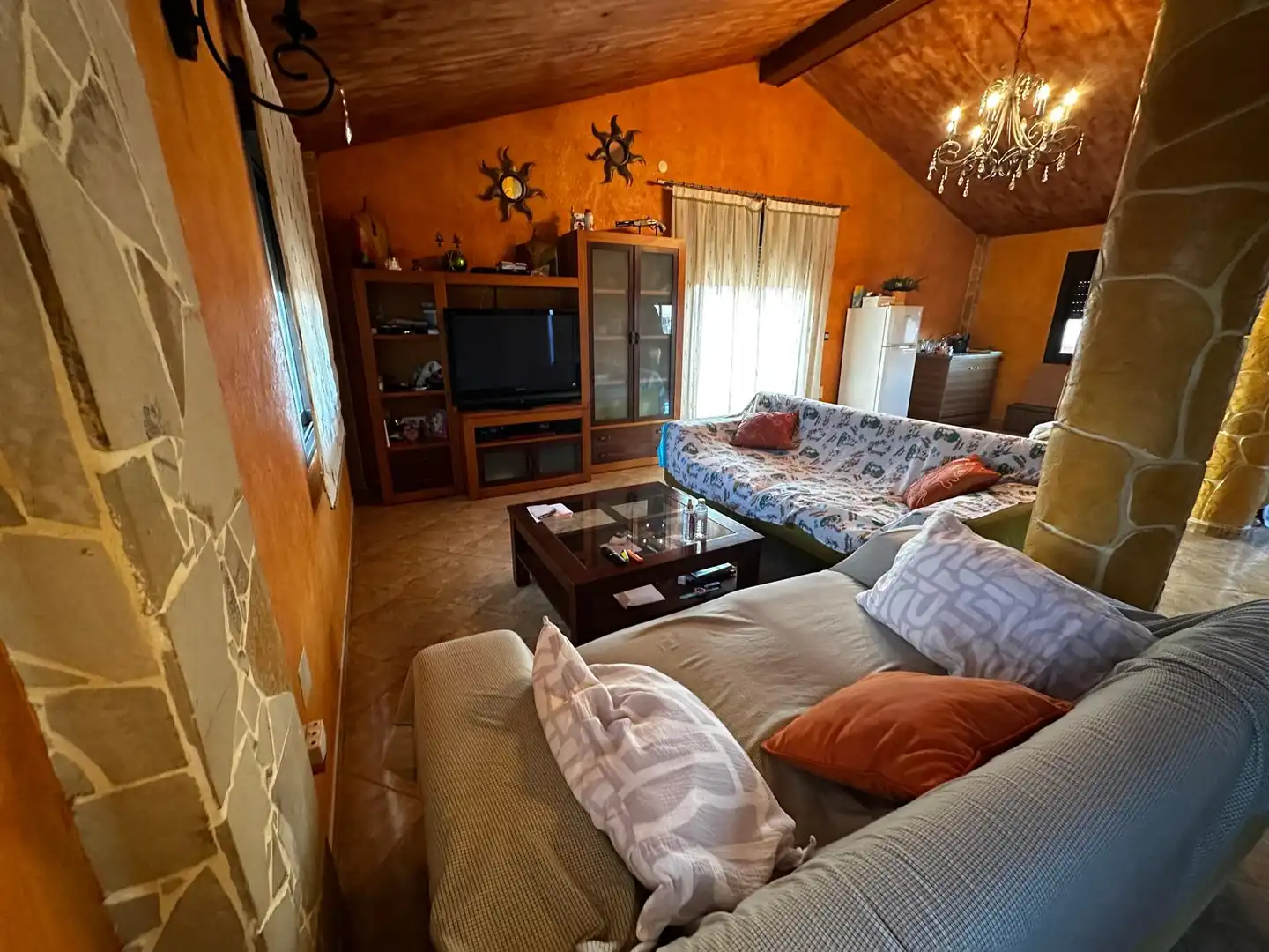 Sala d'estar de Casa o xalet en venda en Orihuela amb Jardí privat, Terrassa i Piscina