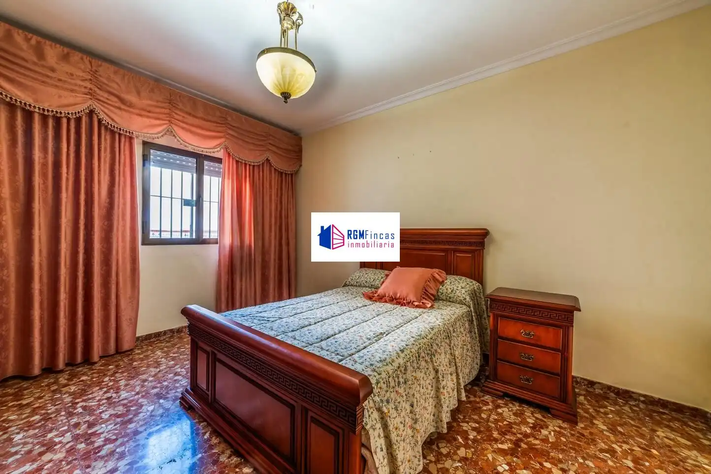 Habitación de Piso en venta en  Sevilla Capital