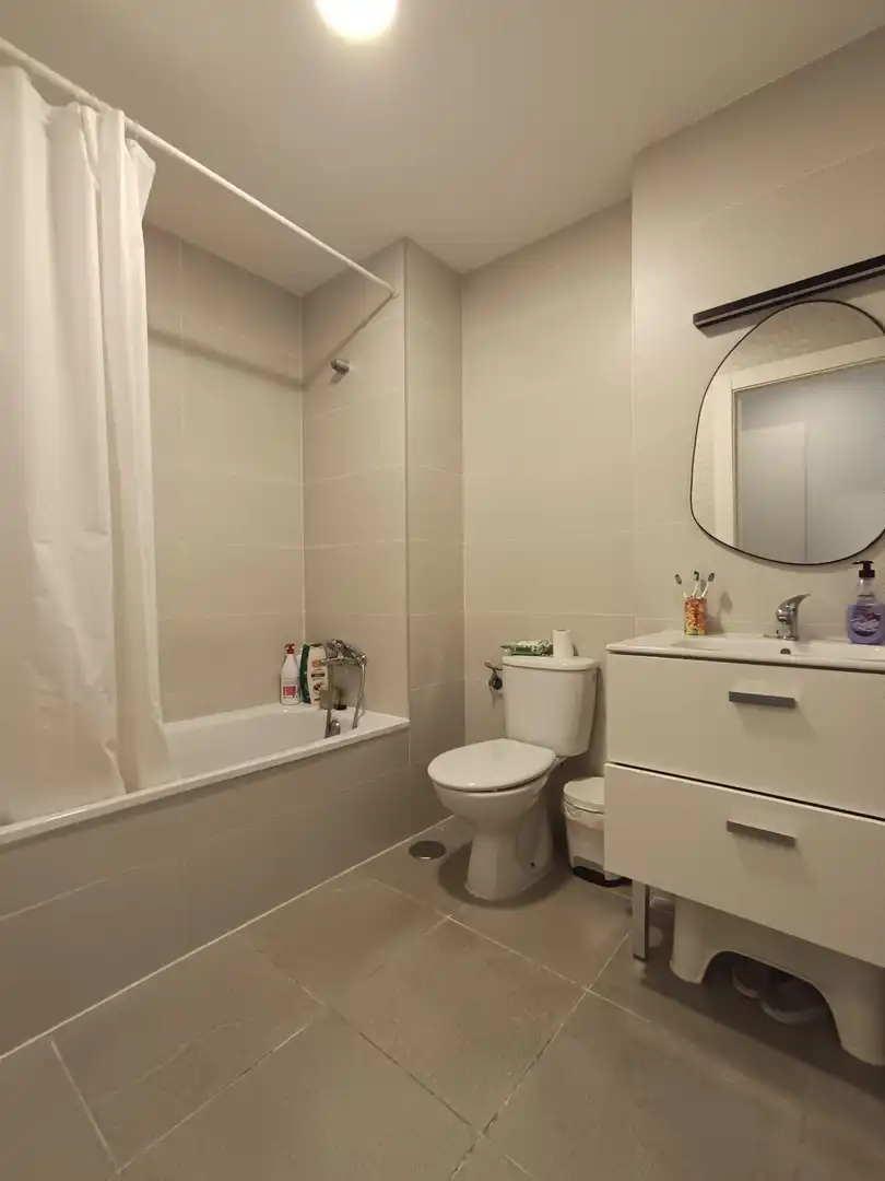 Baño de Piso en venta en Málaga con Jardín privado, Terraza y Piscina comunitaria