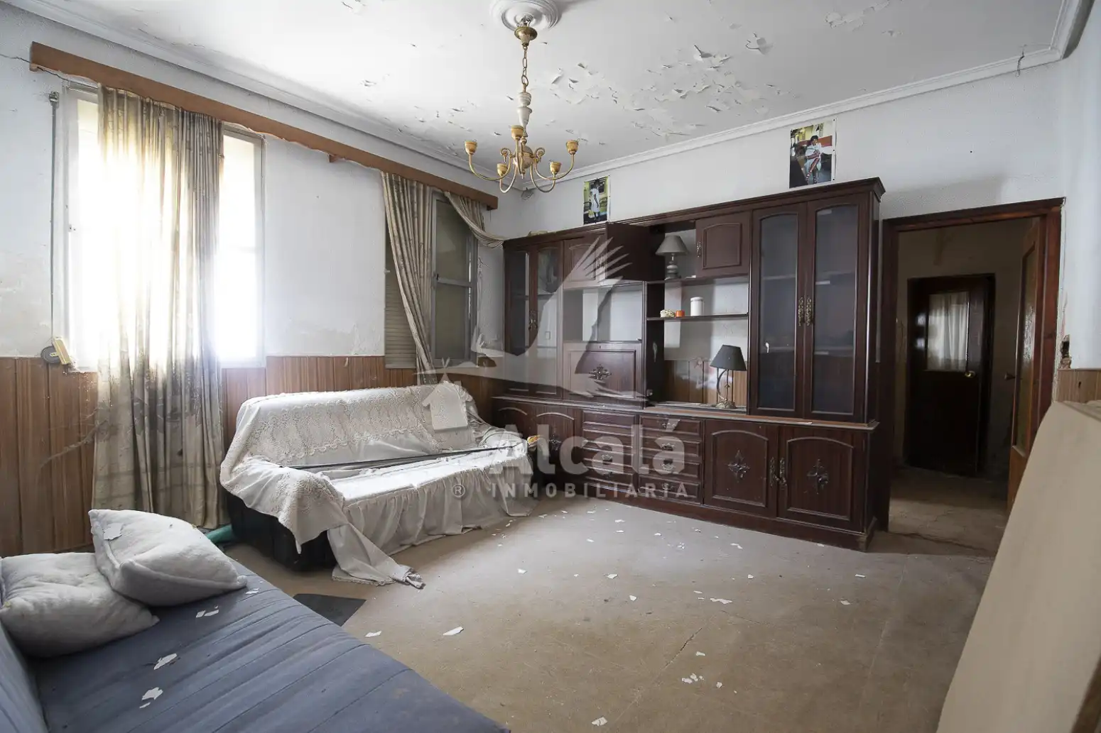 Sala de estar de Casa adosada en venta en Alcalá de Henares