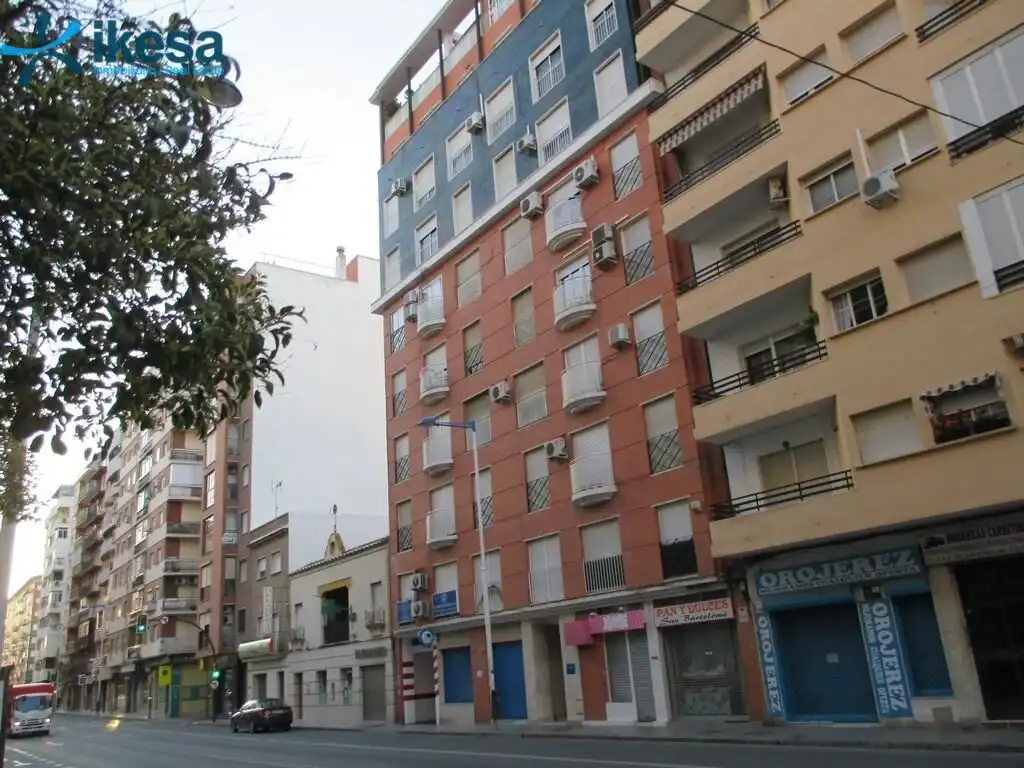 Piso con terraza en venta en Isla Chica