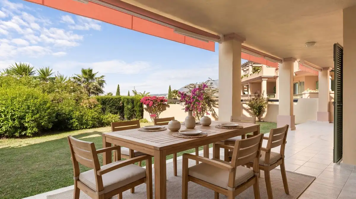 Terrace of Ground floor for sale in Benahavís  with Air Conditioner, Private garden and Terrace