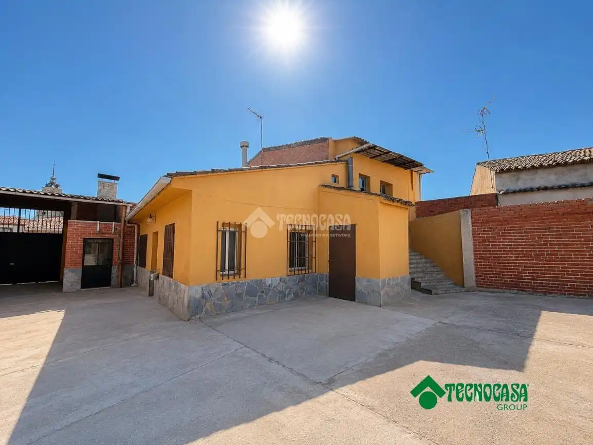 Exterior view of Detached homes for sale in Carmena