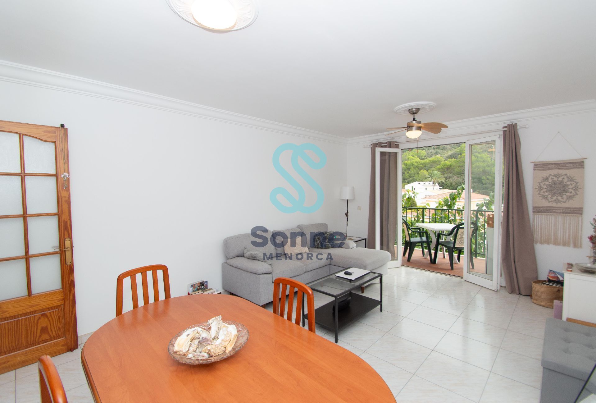 Vista exterior de Pis en venda en Ferreries amb Aire condicionat i Moblat