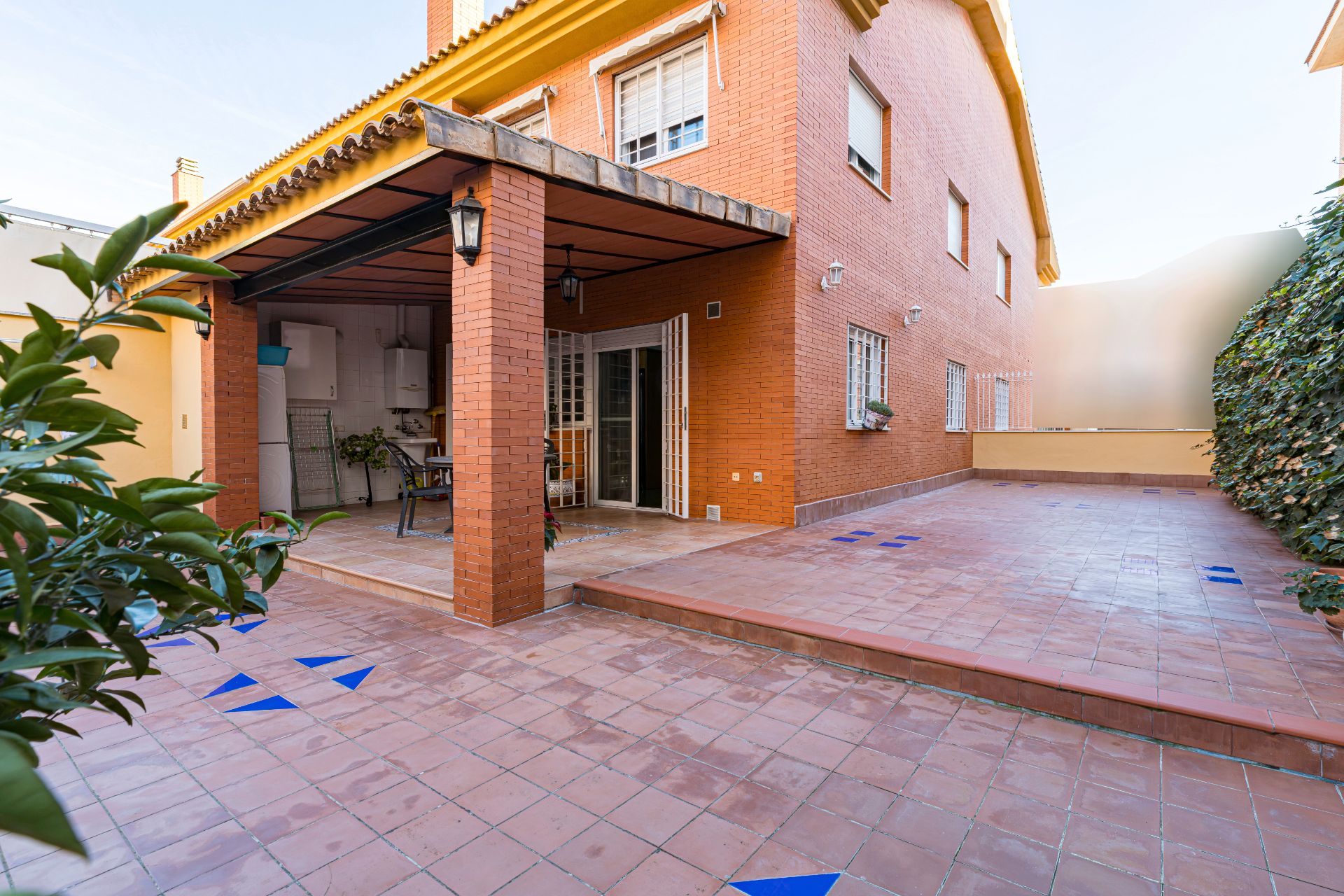 Exterior view of Single-family semi-detached for sale in  Murcia Capital  with Air Conditioner, Heating and Private garden