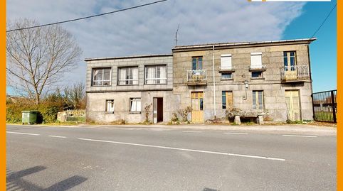Se vende Casa en Piñor de Cea con amplio terreno