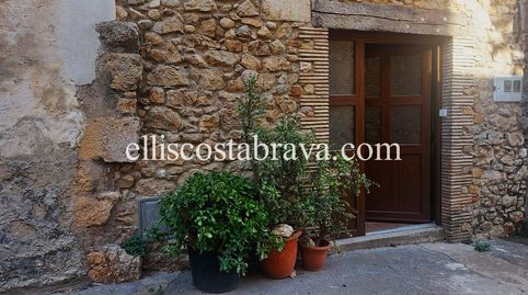 Foto 2 de Casa adosada en venda a Albons, Girona