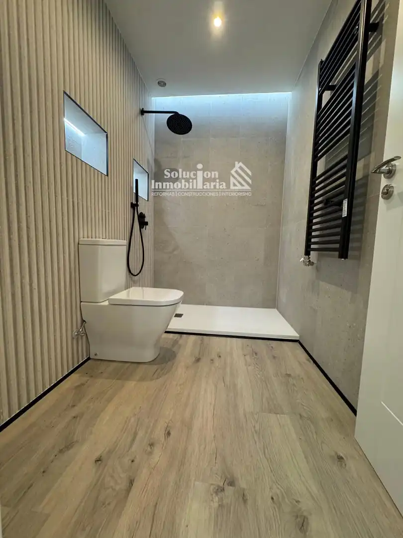 Baño de Piso en venta en Salamanca con Calefacción y Amueblado