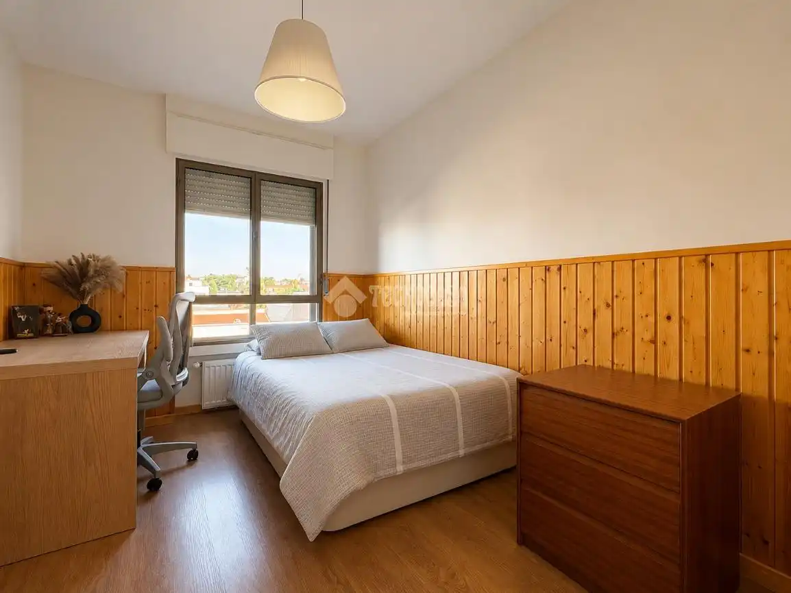 Dormitori de Pis de lloguer en Madrid amb Aire condicionat, Calefacció i Terrassa
