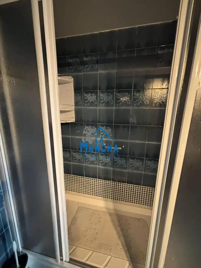 Bathroom of Flat for sale in Albacete  with Air Conditioner, Heating and Private garden