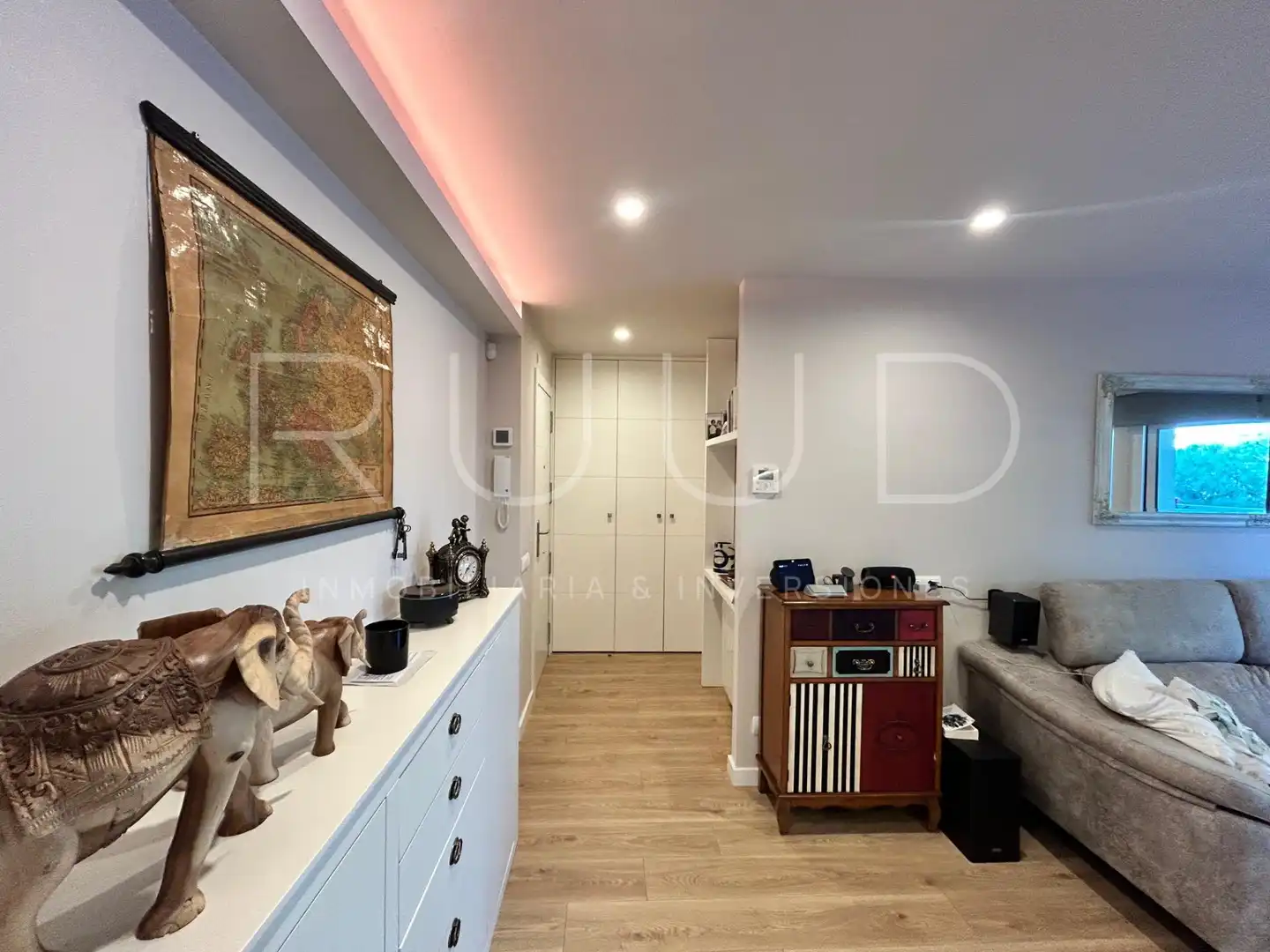 Flat for sale in Castelldefels  with Air Conditioner, Heating and Parquet flooring