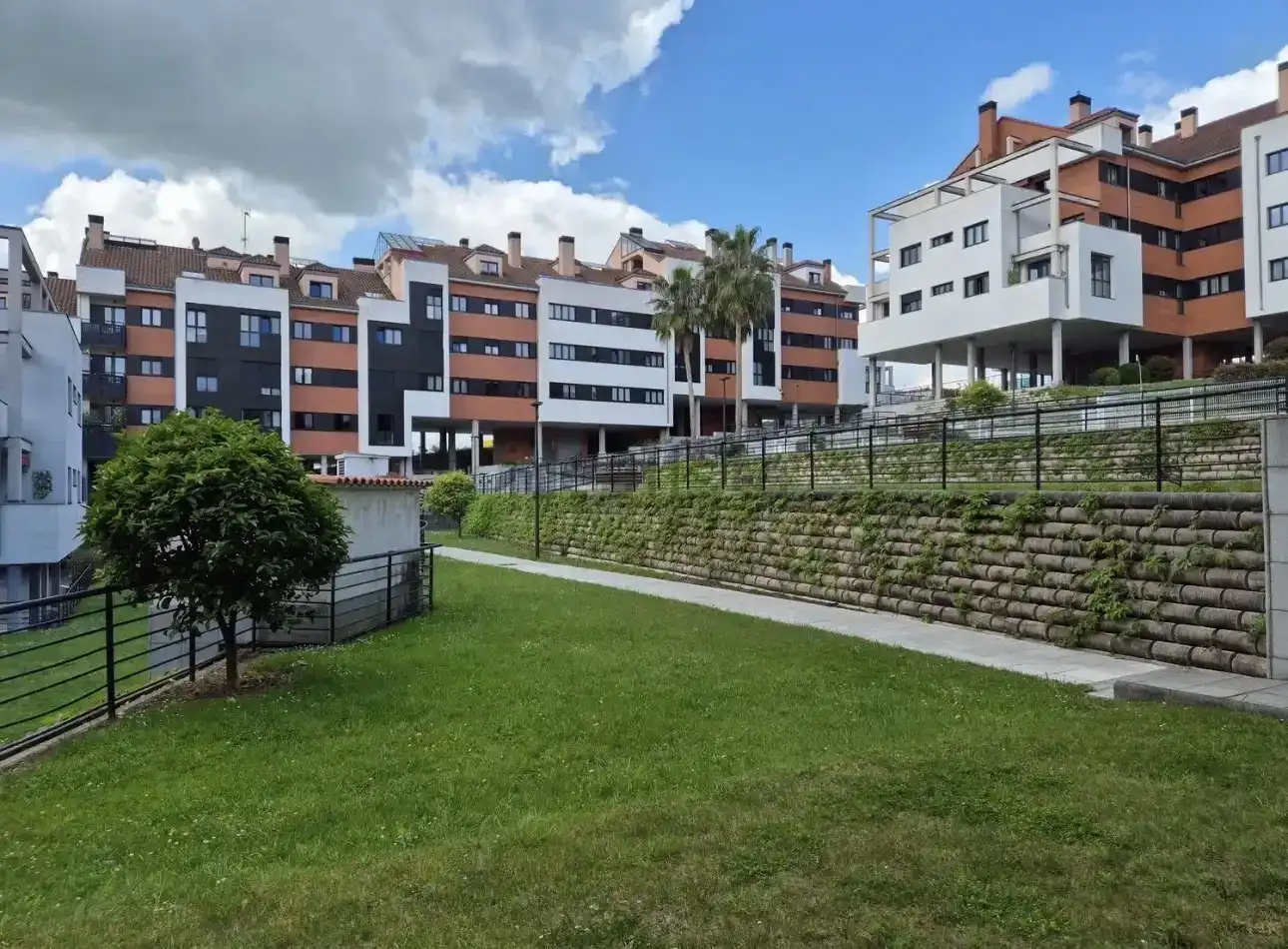 Vista exterior de Piso en venta en Este