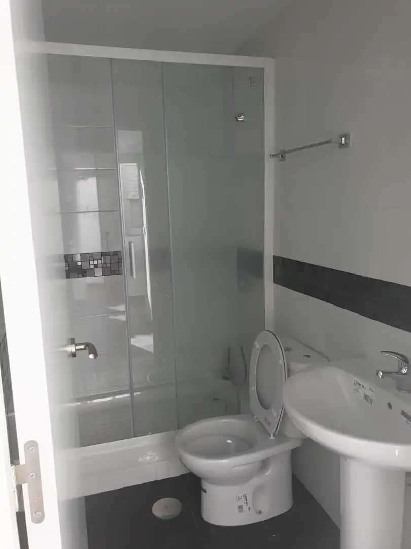 Bathroom of Flat for rent in Parla  with Washing machine