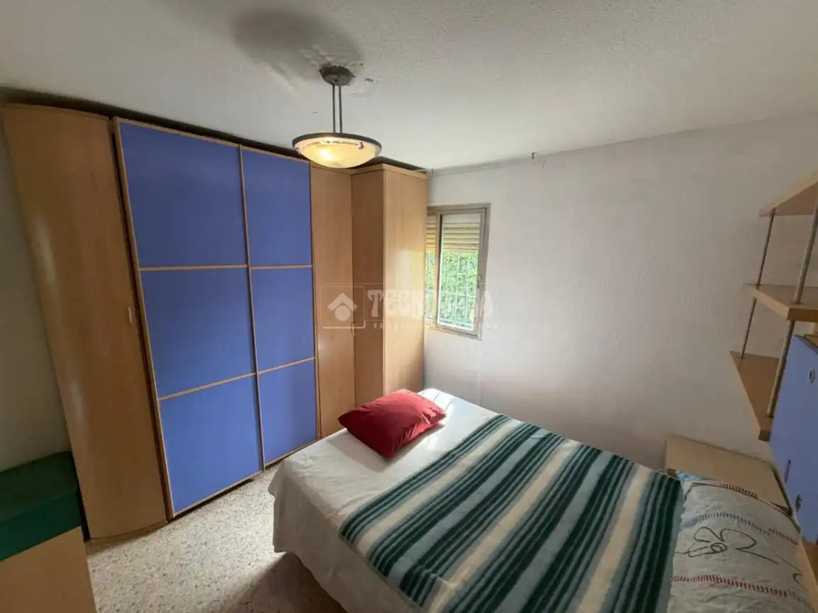 Bedroom of Flat for sale in Sevilla