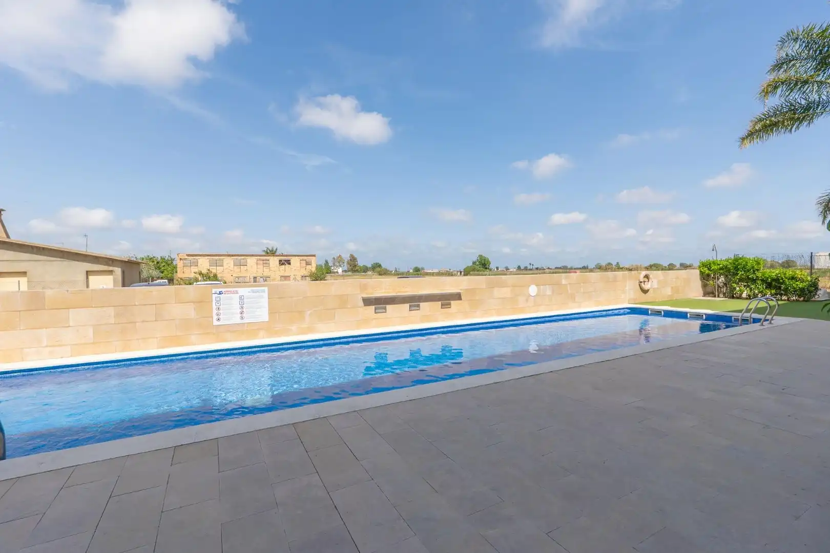 Piscina de Piso en venta en Deltebre con Aire acondicionado y Piscina comunitaria