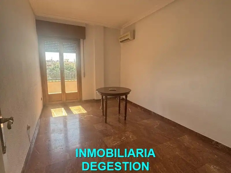 Bedroom of Flat for rent in Linares  with Air Conditioner and Balcony