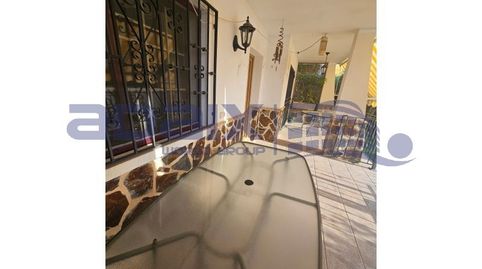Foto 4 de Casa adosada en venda a Calle Amapola, -1, Las Mercedes - El Carmen, Puertollano