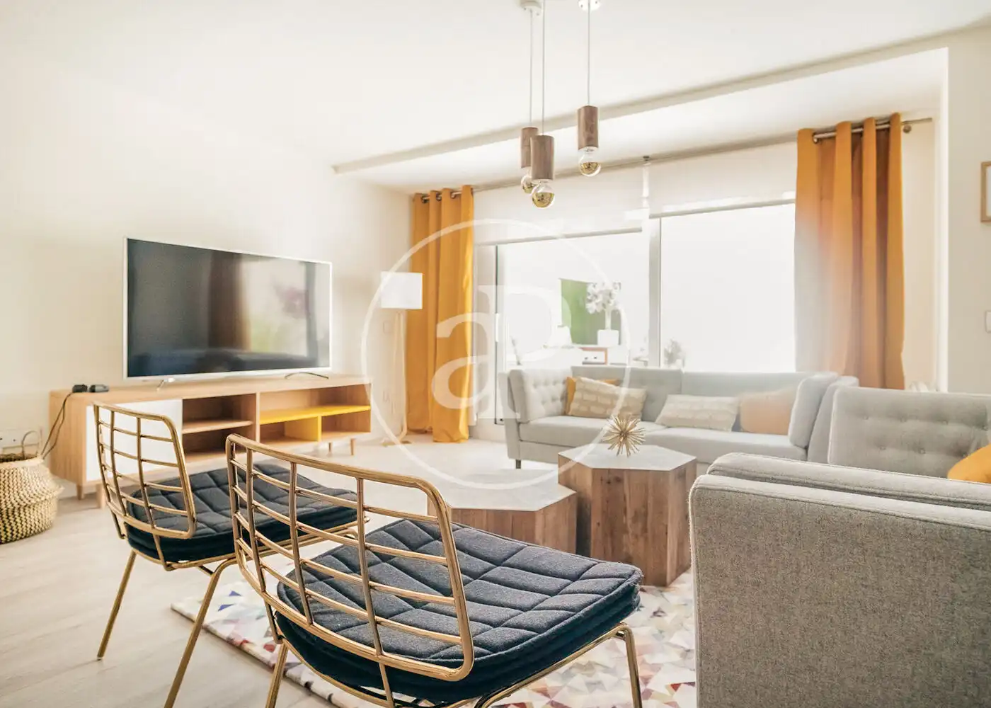 Attic for rent in C. de los Caños del Peral, Palacio