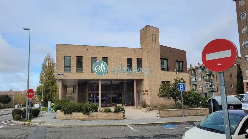 Vista exterior de Piso en venta en Segovia con Calefacción, Parquet y Terraza