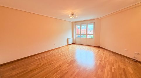 Foto 2 von Wohnung zur Miete in Calle Batalla Pavia, Centro, Ponferrada