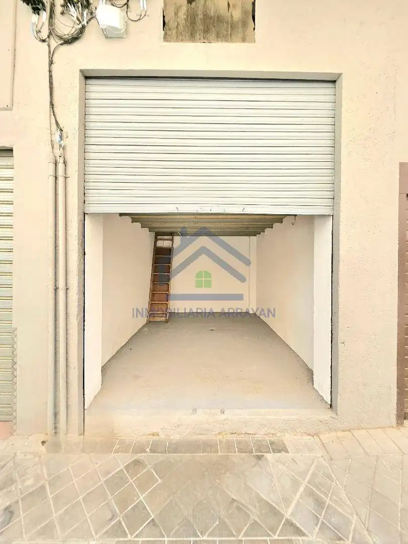 Piso en venta en Granada con Terraza y Amueblado