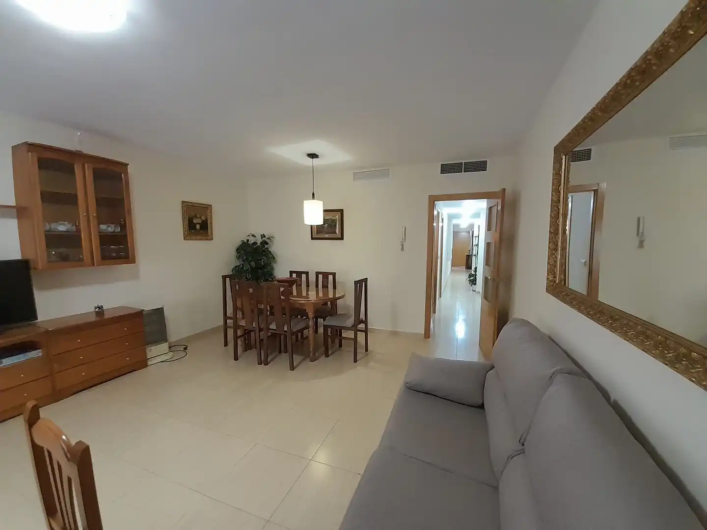 Flat with terrace to rent in Ctra. Circunvalación - La Magdalena, imagen 4