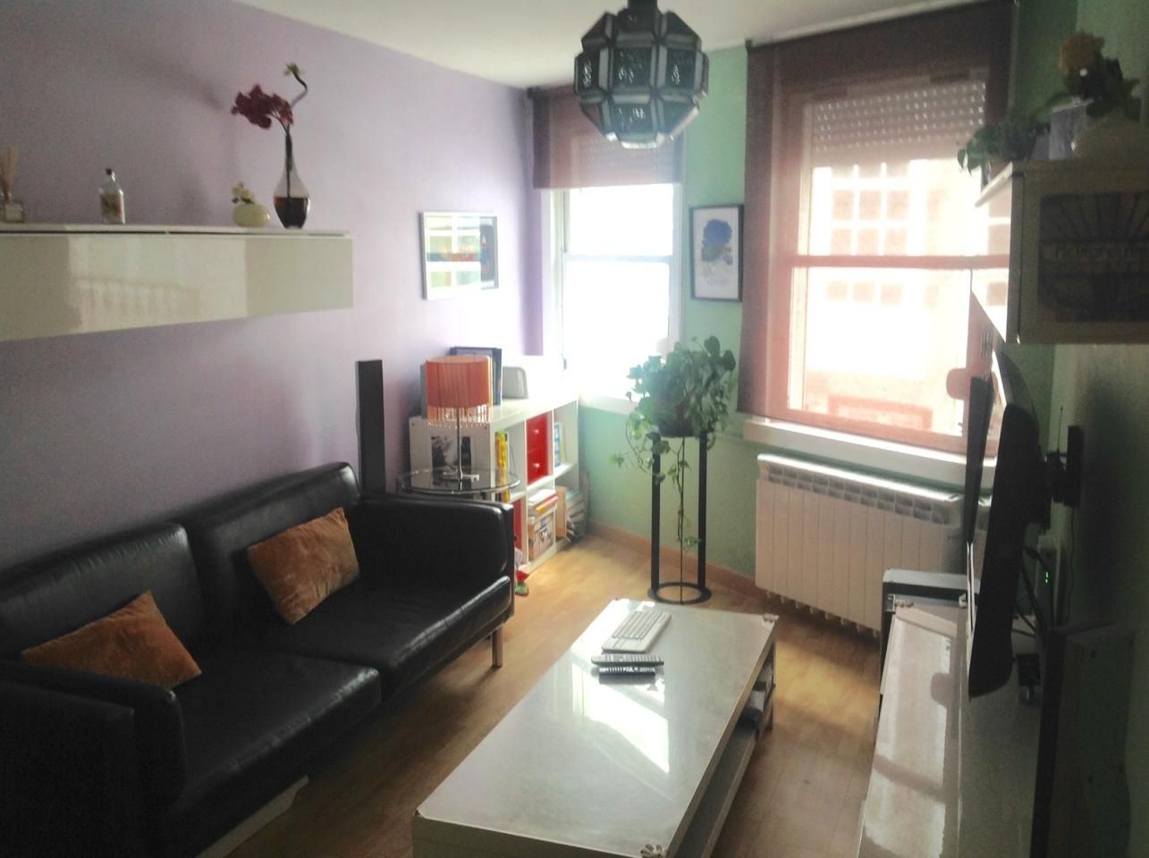 Sala d'estar de Pis en venda en A Coruña Capital  amb Calefacció i Parquet