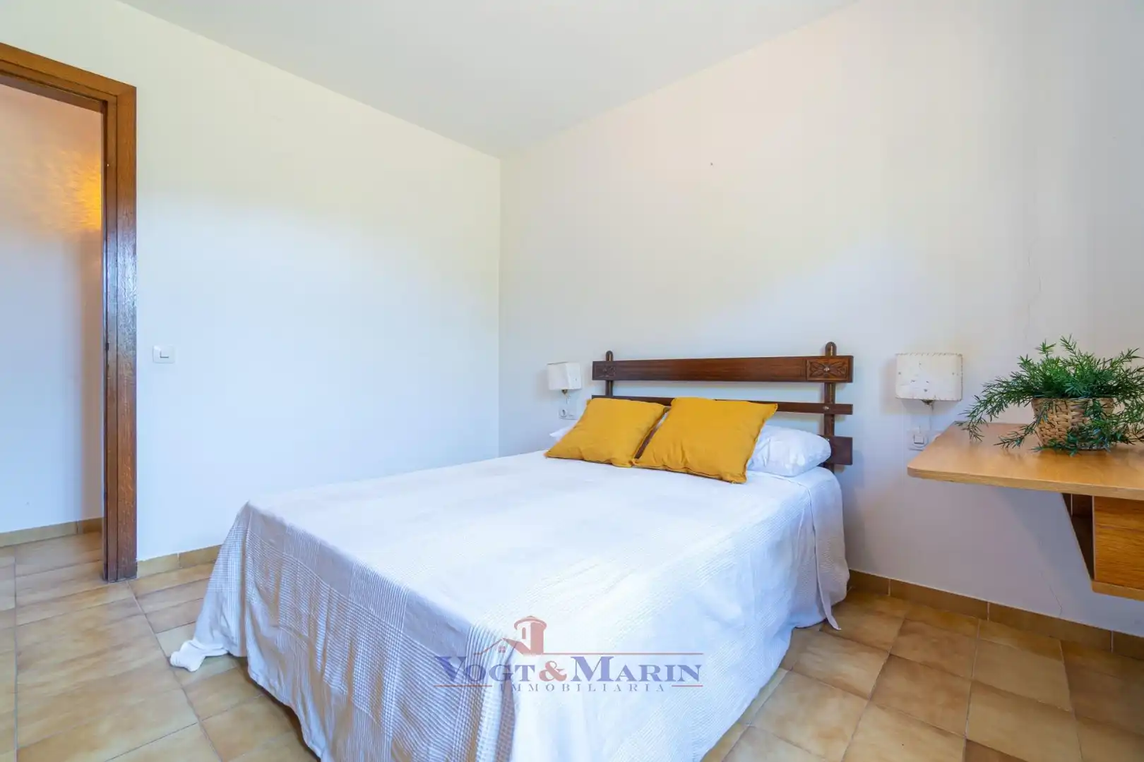 House with garden for sale in Carrer Empori, imagen 19