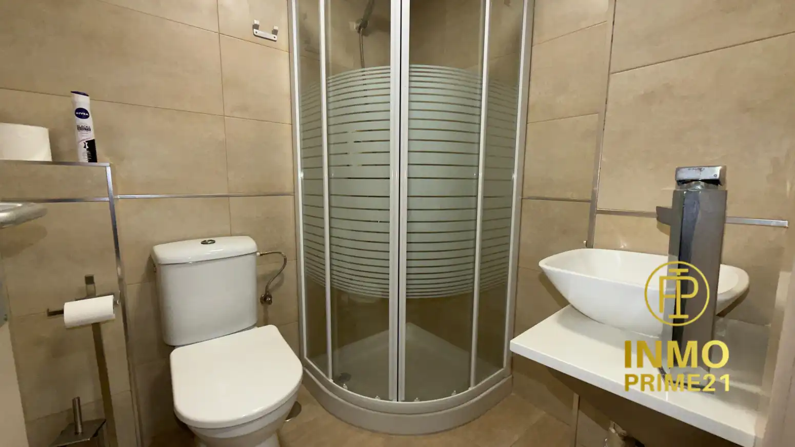 Bathroom of Commercial properties for sale in Santander