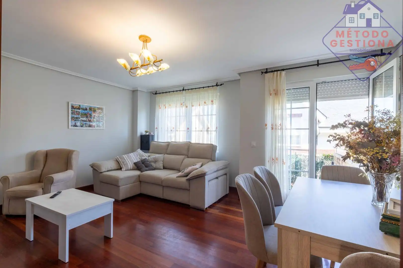 Casa aparellada amb jardí en venda a Calle SOMERA (LA), imagen 2