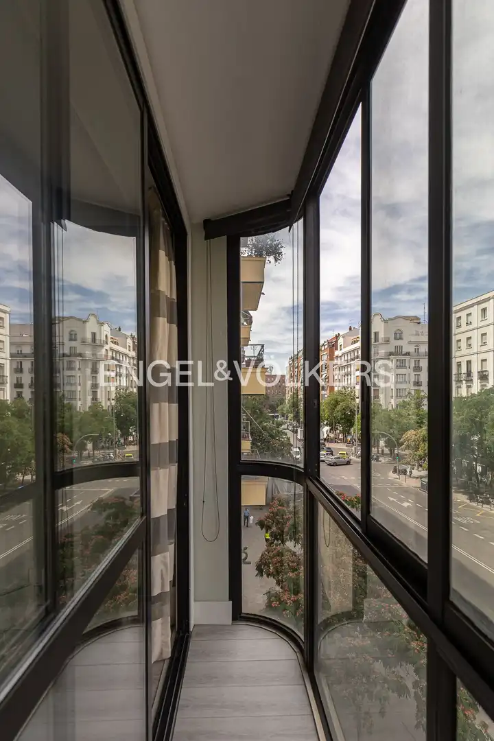 Vista exterior de Piso en venta en Madrid con Aire acondicionado, Calefacción y Jardín privado