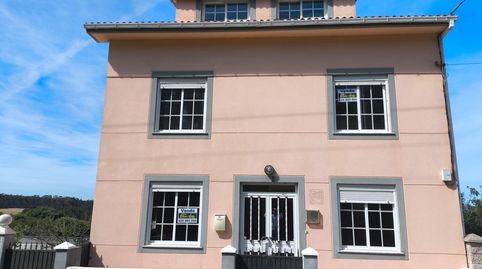 Casa Espaciosa con Vistas y Amplio Terreno en Seixas, Malpica de Bergantiños