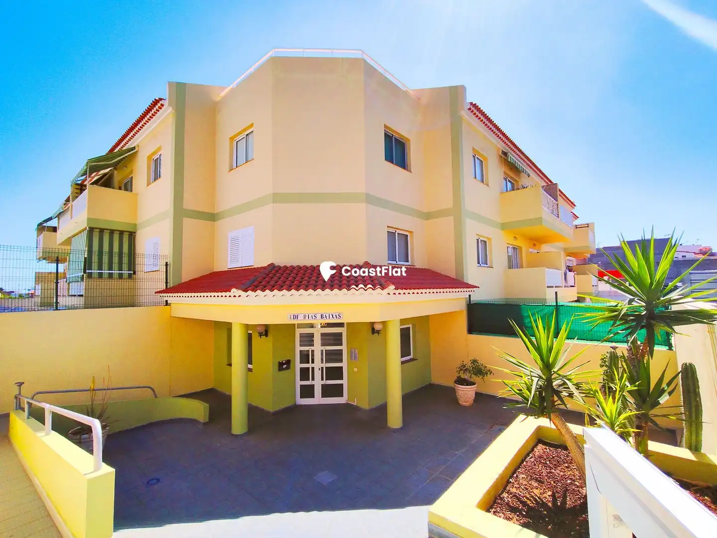 Vista exterior de Apartamento en venta en Arona con Piscina comunitaria