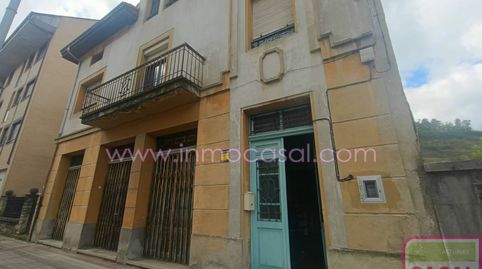 SE VENDE CASA INDEPENDIENTE CON TERRENO EN CABAÑAQUINA. De dos plantas, cuatro habitaciones dobles, cocina amplia, sala de estar,, imatge 2
