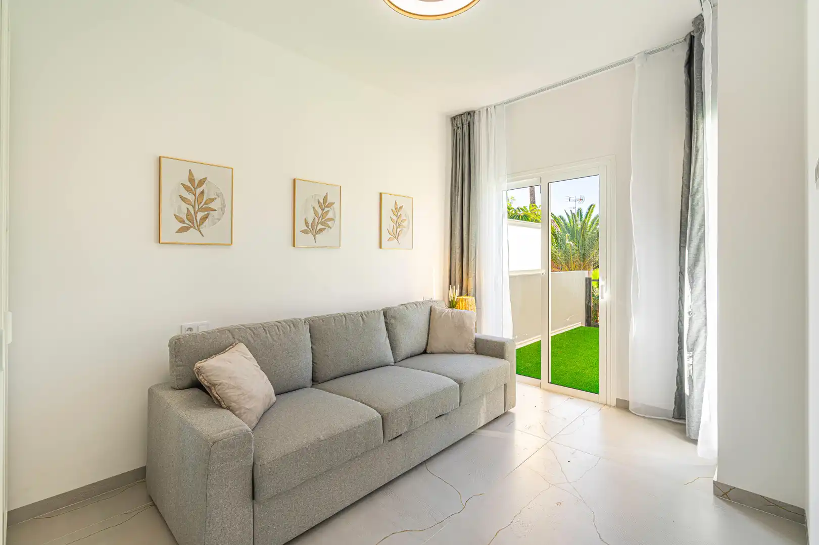 Sala d'estar de Planta baixa en venda en Callao Salvaje - Playa Paraíso