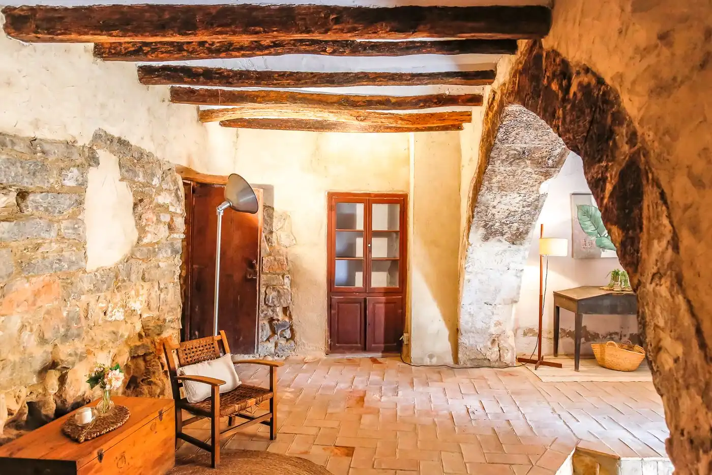 Country homes for sale in Albinyana